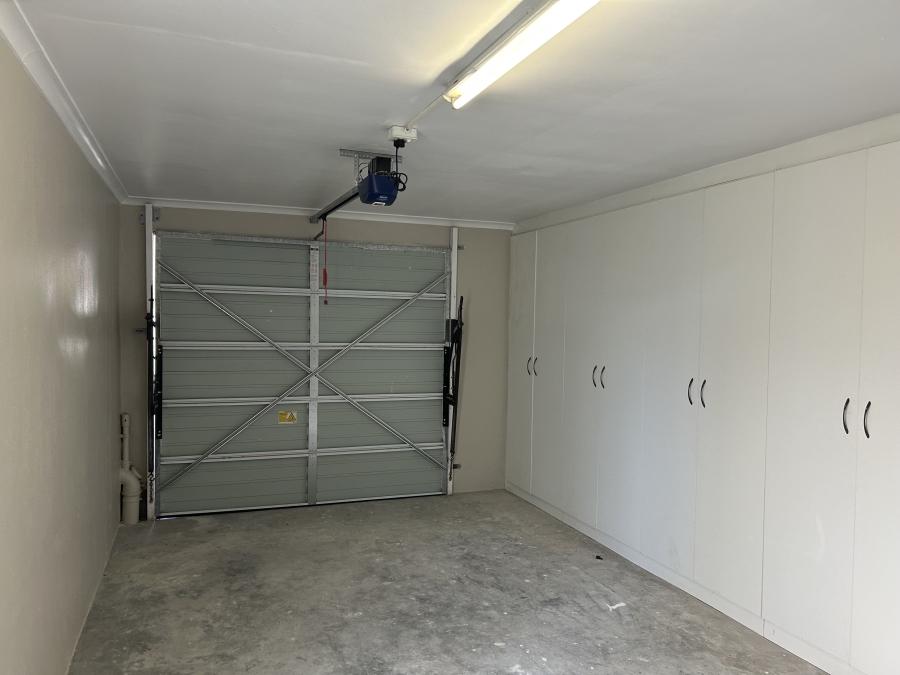 2 Bedroom Property for Sale in Guldenland Western Cape